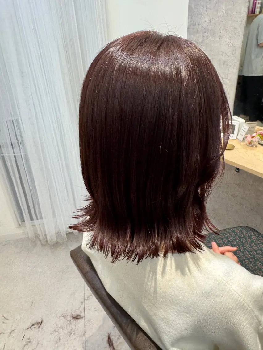 ミディアム カラー くびれヘア カット ヘアカラー トリートメント 似合う髪型が 分からない方へのヘアスタイル