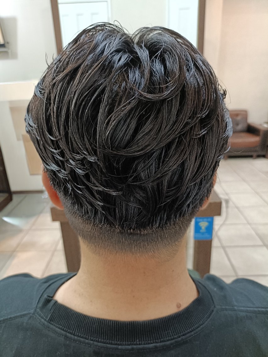 メンズ パーマ 勝連 利恵のヘアスタイル