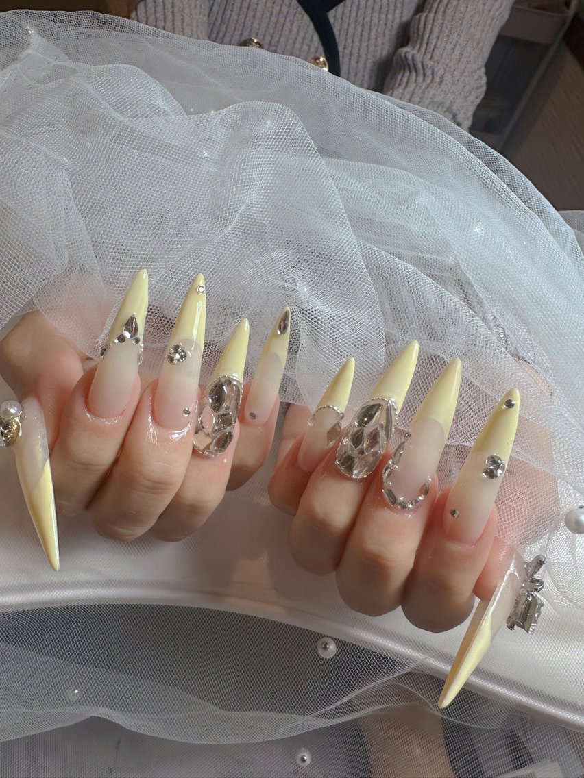ネイル ハンドネイル Shiroe NailStudioのネイルデザイン