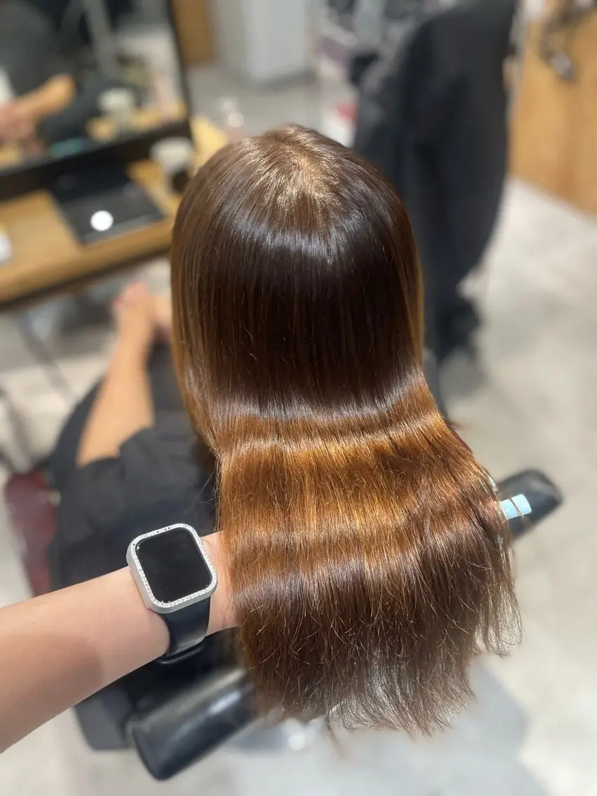 セミロング 縮毛矯正 オガワ カエデ🦋のヘアスタイル
