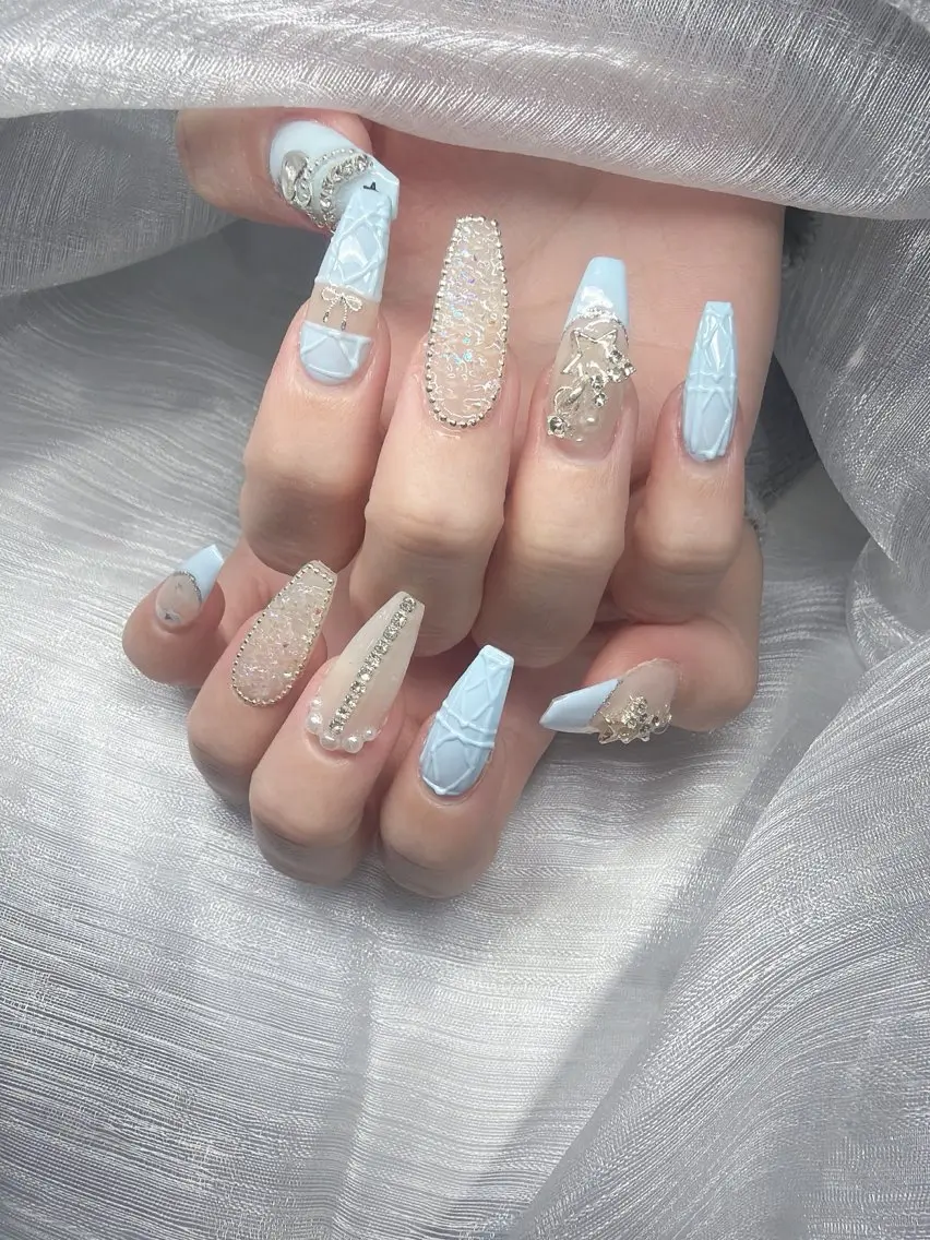 ネイル 長さ出し グラデーション 卒業式 キラキラネイル マグネットネイル ハンドネイル Lee Nailsのネイルデザイン