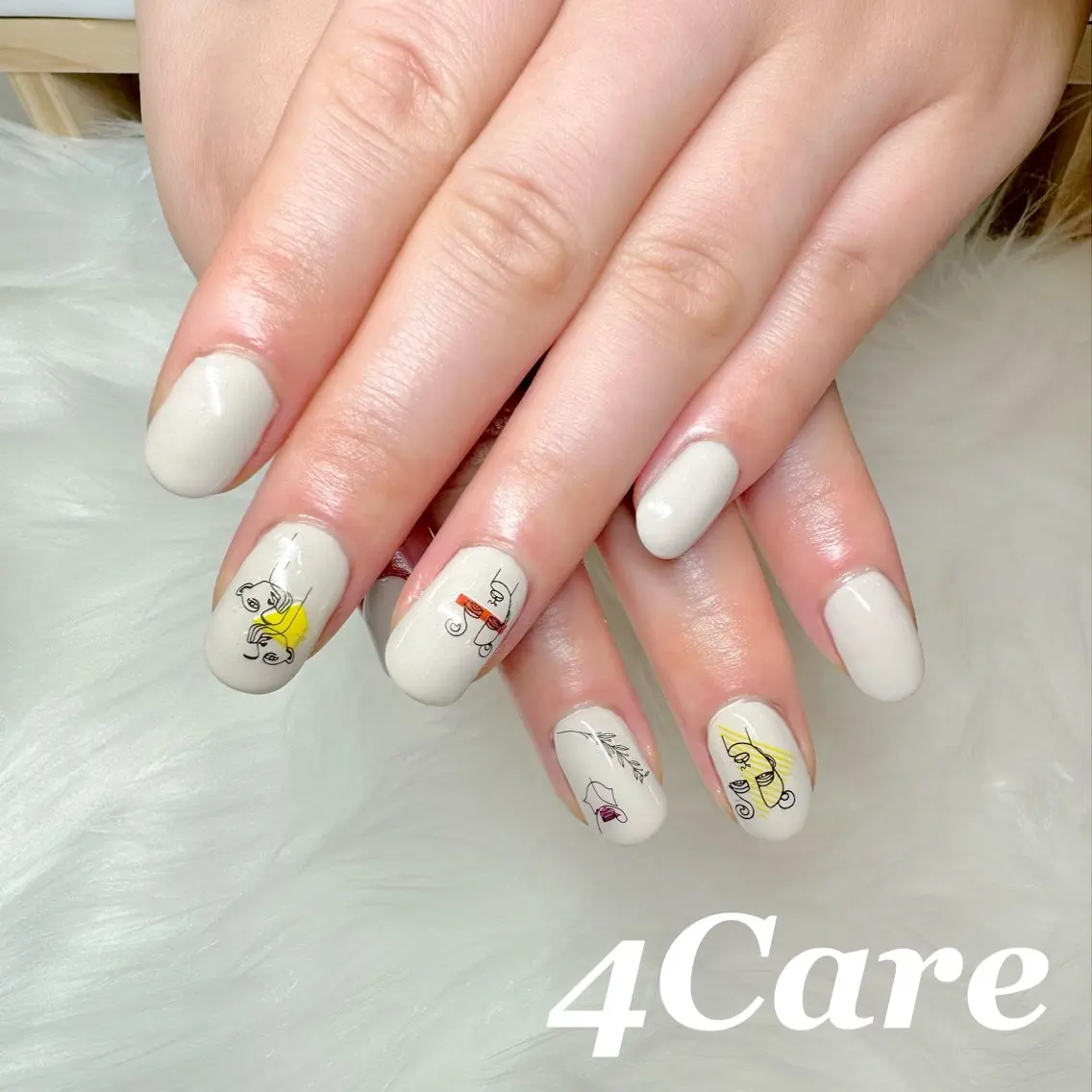 ネイル ハンドネイル 4Care Yのネイルデザイン
