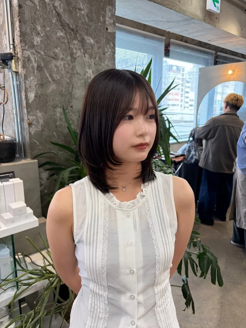 ミディアム カット アライ レンカのヘアスタイル