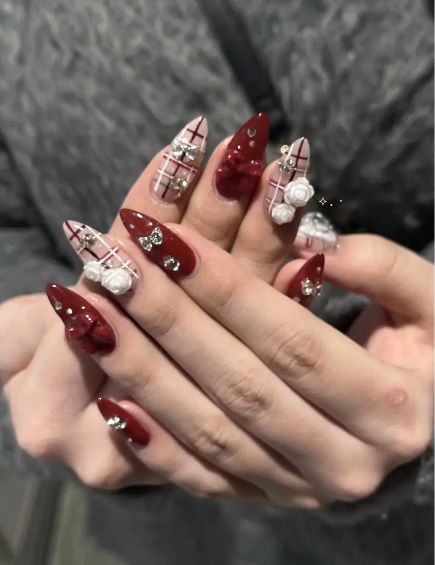 💗チップ長さ出し10本・アートやり&パーツ6個付け放題の写真