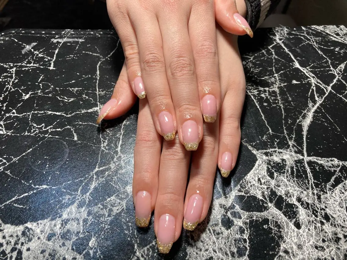 ミディアム ネイル ハンドネイル フットネイル ✴︎ Delightのネイルデザイン