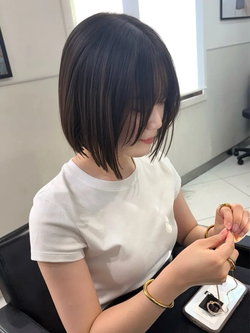 ショート ボブ/ ミディアムKOUGAのヘアスタイル