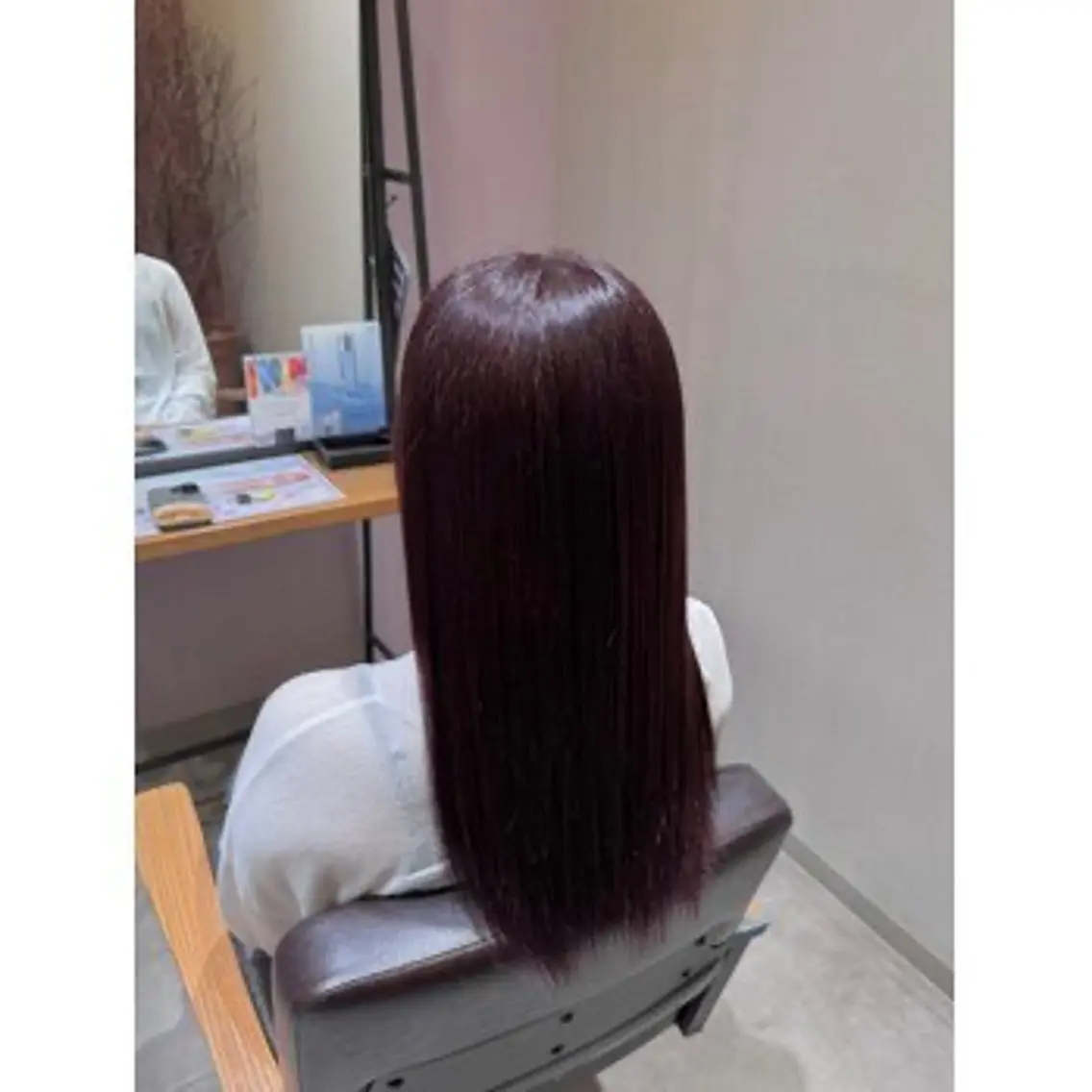 カラー 西原 愛紗のヘアスタイル