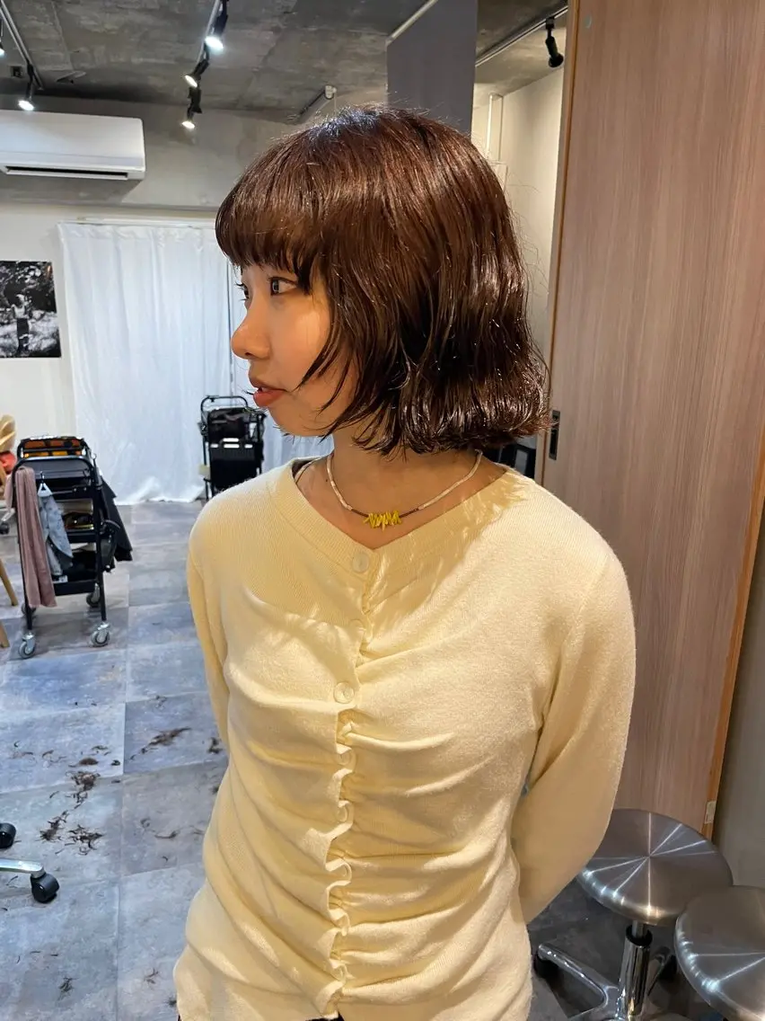 ショート カラー パーマ 土川 陽菜のヘアスタイル