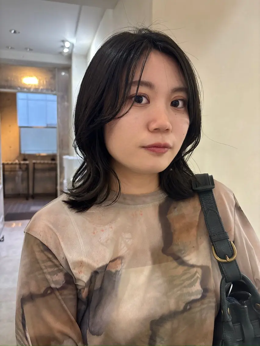 ミディアム ミディアムレイヤー レイヤーカット カット ヘアカラー トリートメント 結莉/ボブ/ 縮毛矯正のヘアスタイル