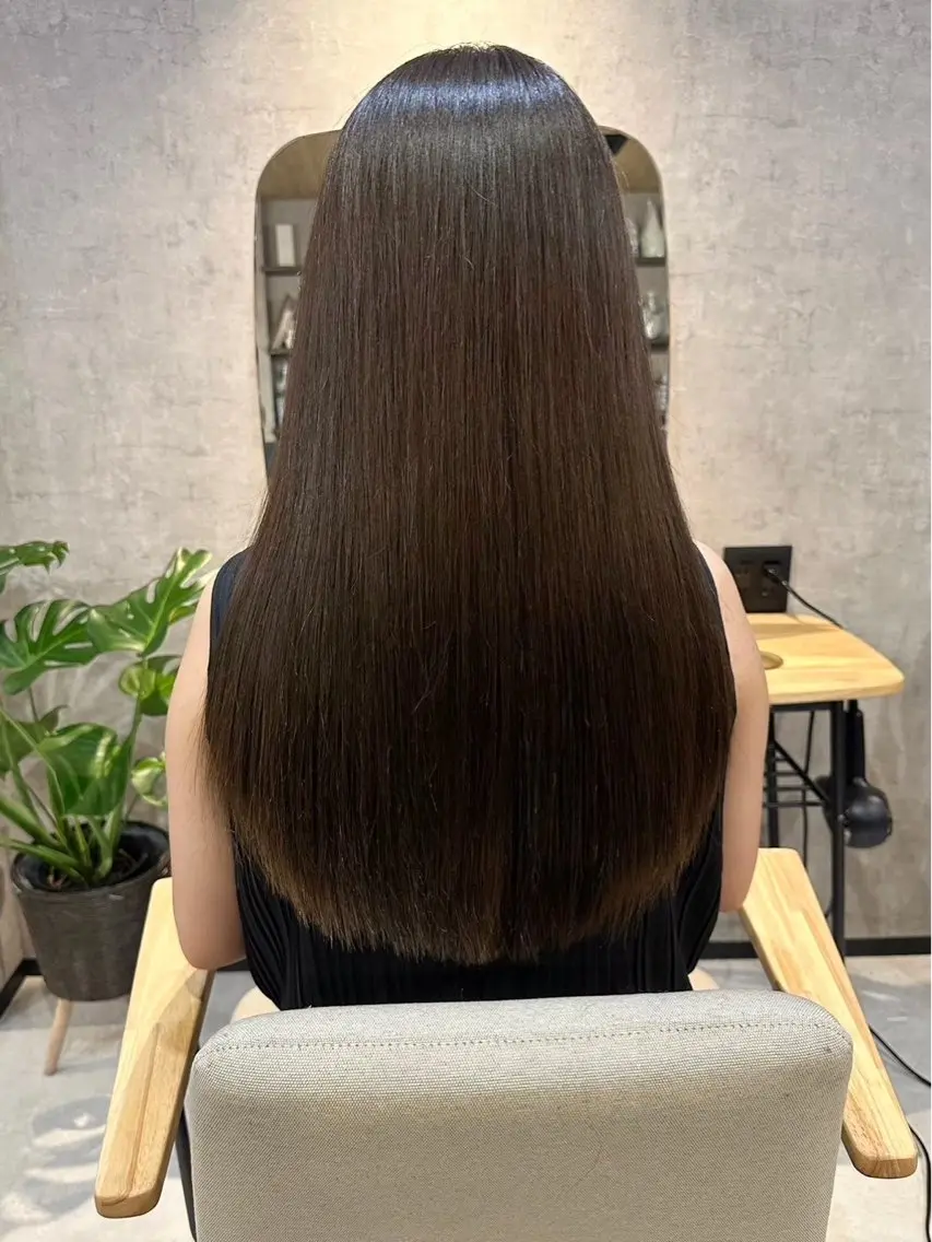 カラー HAILEY HONAMIのヘアスタイル