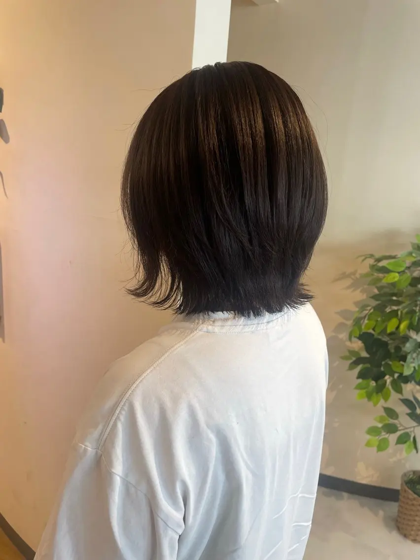 ショート ボブ 外ハネヘア 宮本 いぶきのヘアスタイル