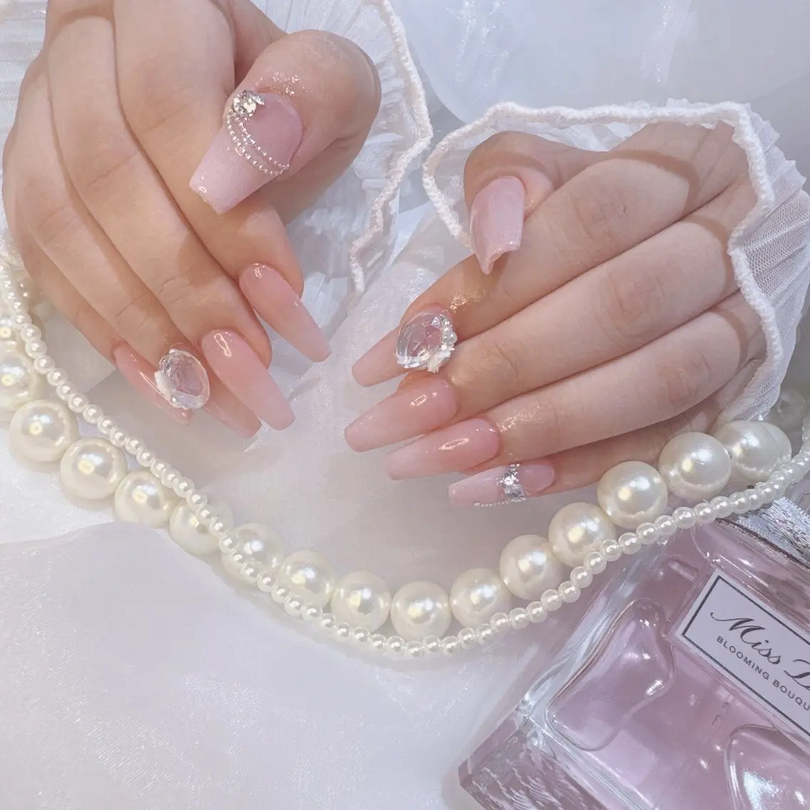 ネイル Anela🪞アネラ 久屋大通🫧EMIのネイルデザイン