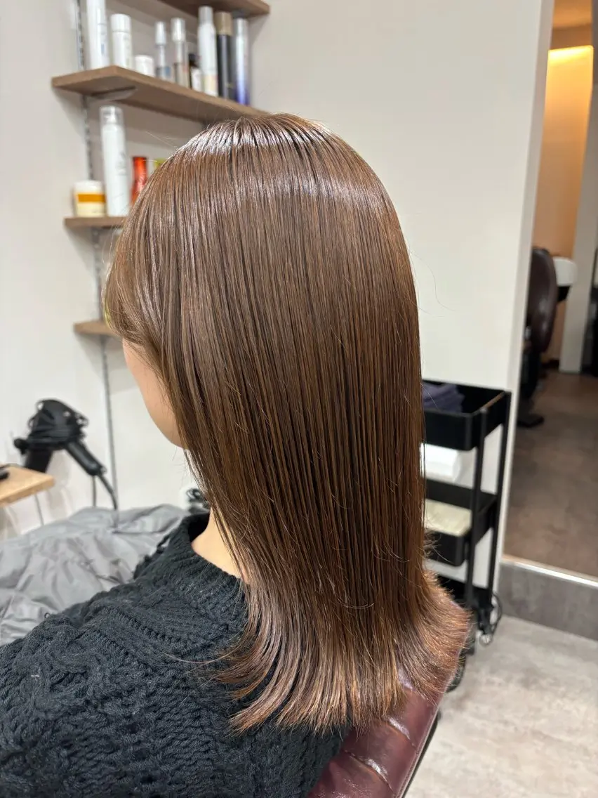 カラー 切りっぱなしボブ ベージュカラー ボブ 学生 椎名 紗愛のヘアスタイル