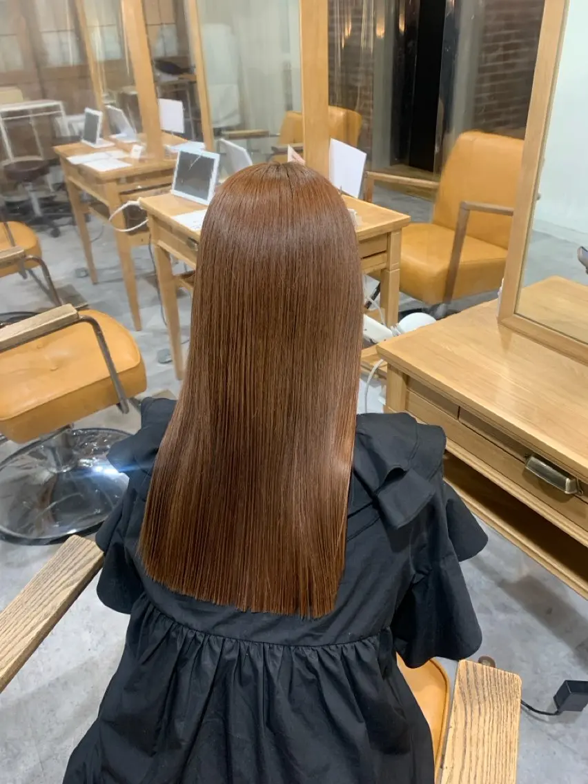 ロング ヘアカラー 縮毛矯正 トリートメント 韓国風レイヤー× くびれヘア艶髪のヘアスタイル
