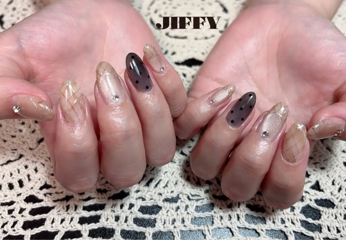 ロング JIFFY nailstudioのネイルデザイン