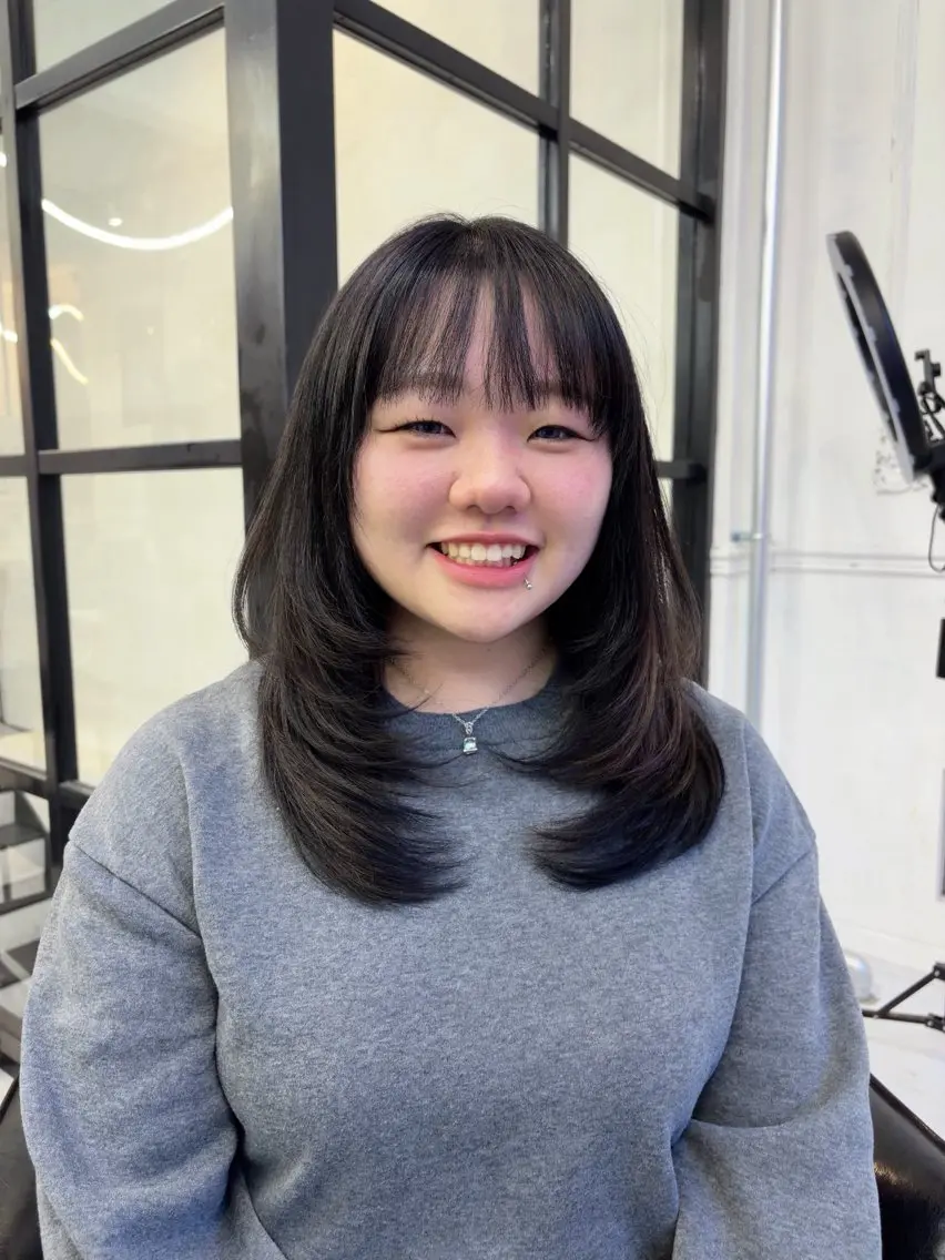 ロング 顔周りカット 韓国風ヘア レイヤーカット ロング Maison HARU宮本 楓のヘアスタイル