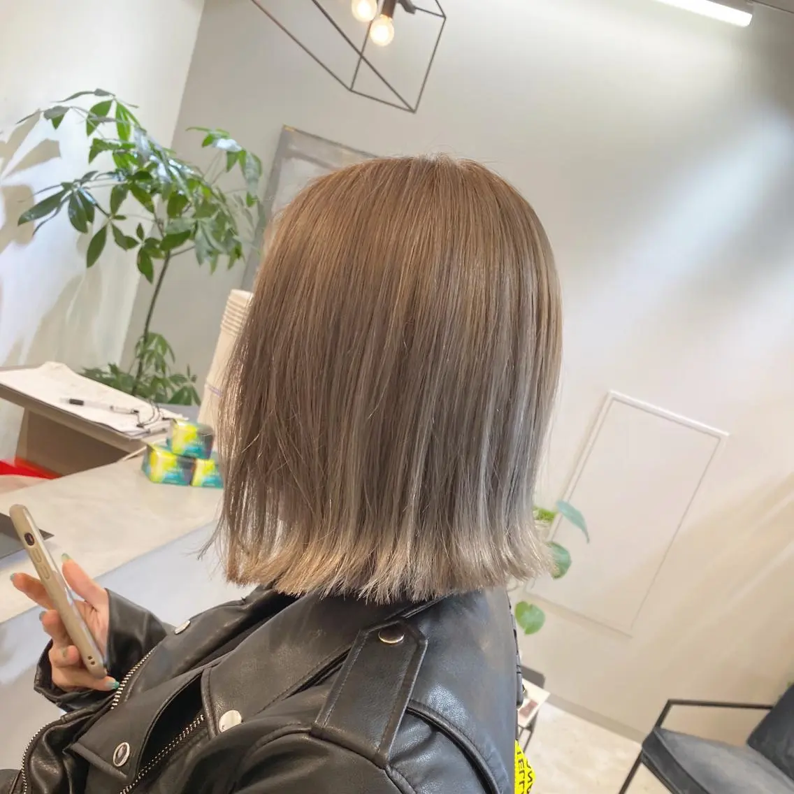 カラー ヘアアレンジ ハイトーンカラー ボブ ボブ、縮毛矯正👑 心斎橋/高城涼也のヘアスタイル
