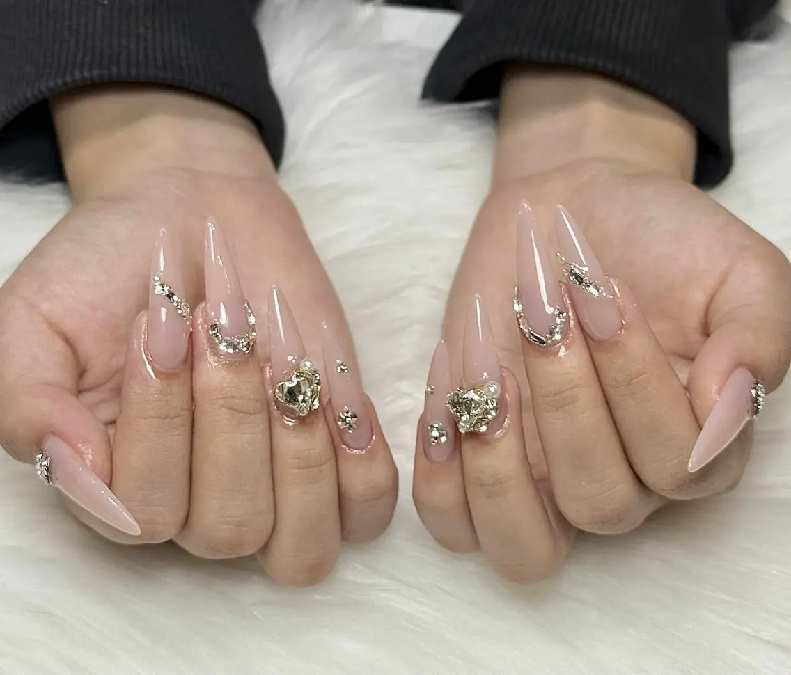ネイル アートネイル オーロラネイル ジェルネイル 韓国ネイル ロングネイル ハンドネイル Nichi Nailsのネイルデザイン