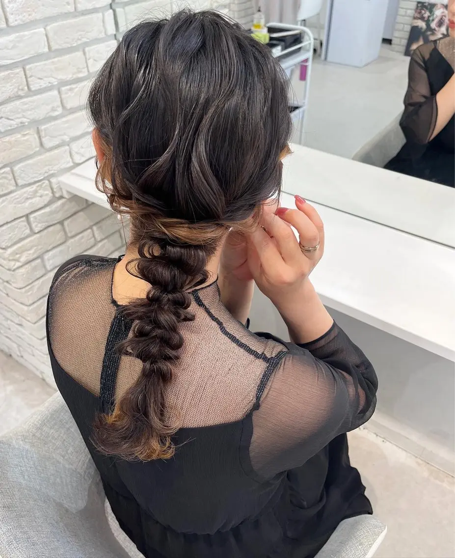 ロング ヘアアレンジ tomida yukiの眉毛・アイブロウイメージ