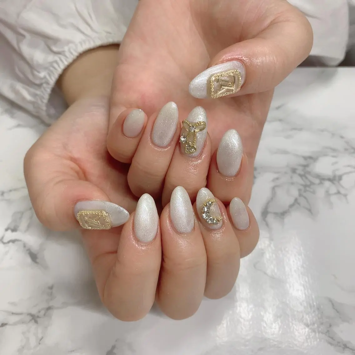 ネイル ハンドネイル はな💎ネイル ワンホン、長さ出しのネイルデザイン