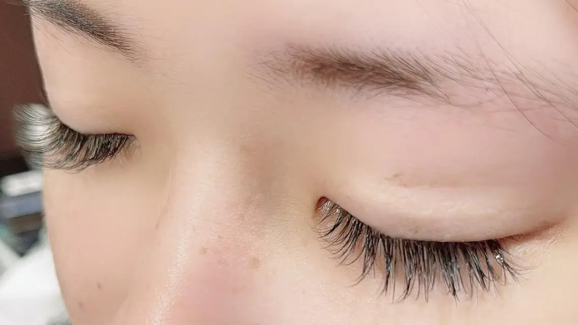 マツエク・マツパ バインドロック マツエク Eyelash Salon 4Uのマツエク・マツパデザイン