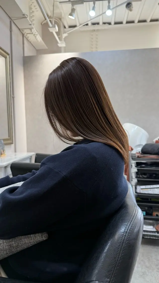 セミロング バレイヤージュモデル 募集👒ヨンスクのヘアスタイル