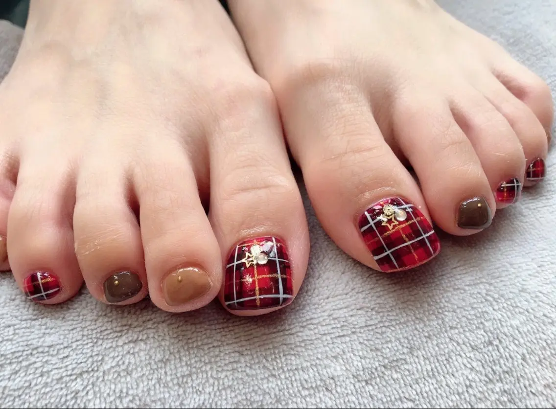 ネイル アニマル柄 フットネイル Nailsalon Rのネイルデザイン