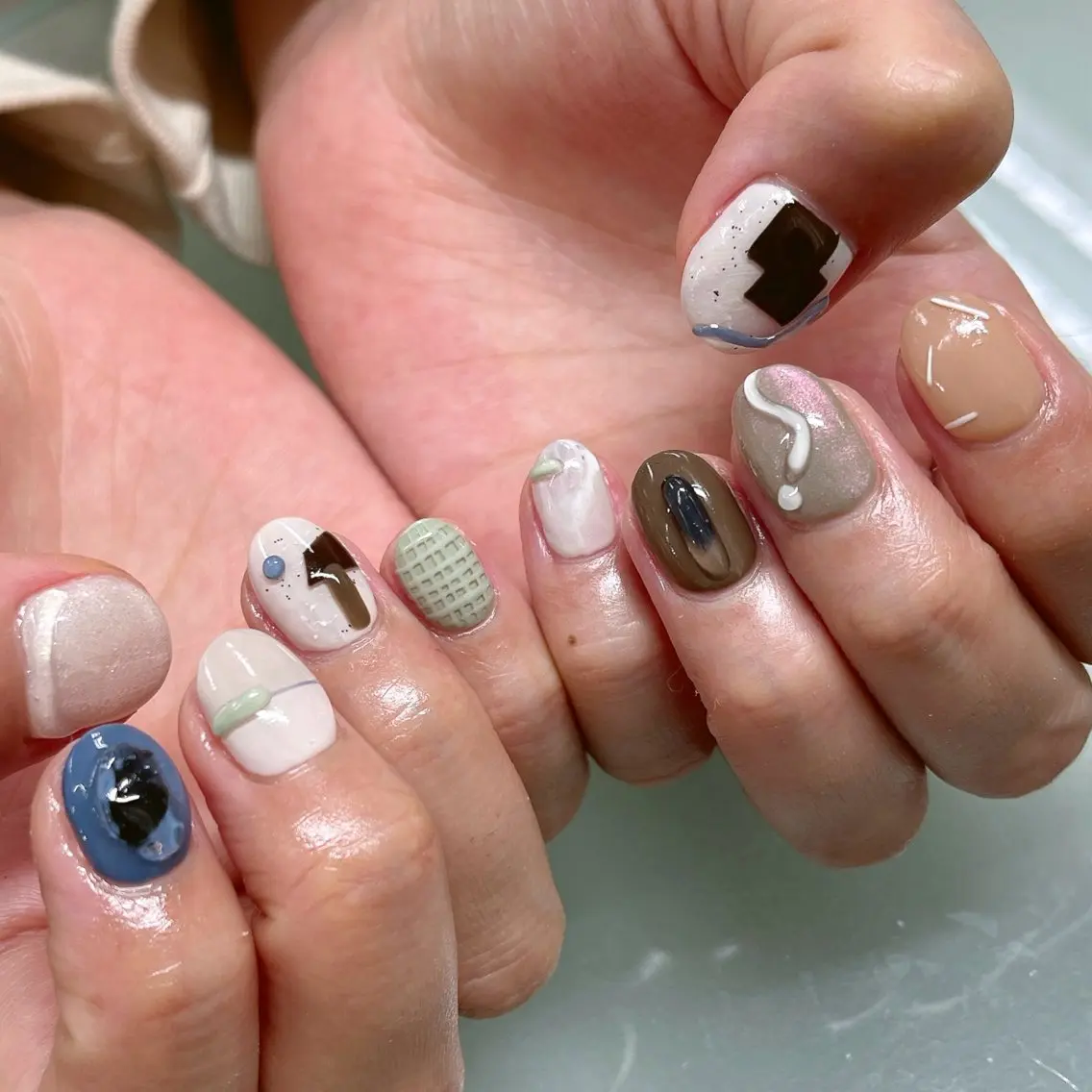 ネイル アートネイル ニュアンスネイル SHIGE . 【パラジェル取扱店】のネイルデザイン
