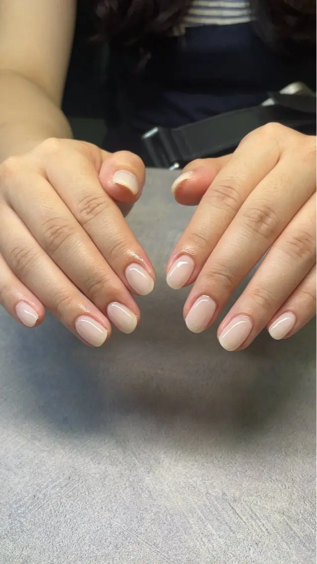 (オフなし)HAND.ワンカラー✨ シンプルで上品なオフィスネイルにもおすすめです💅の写真