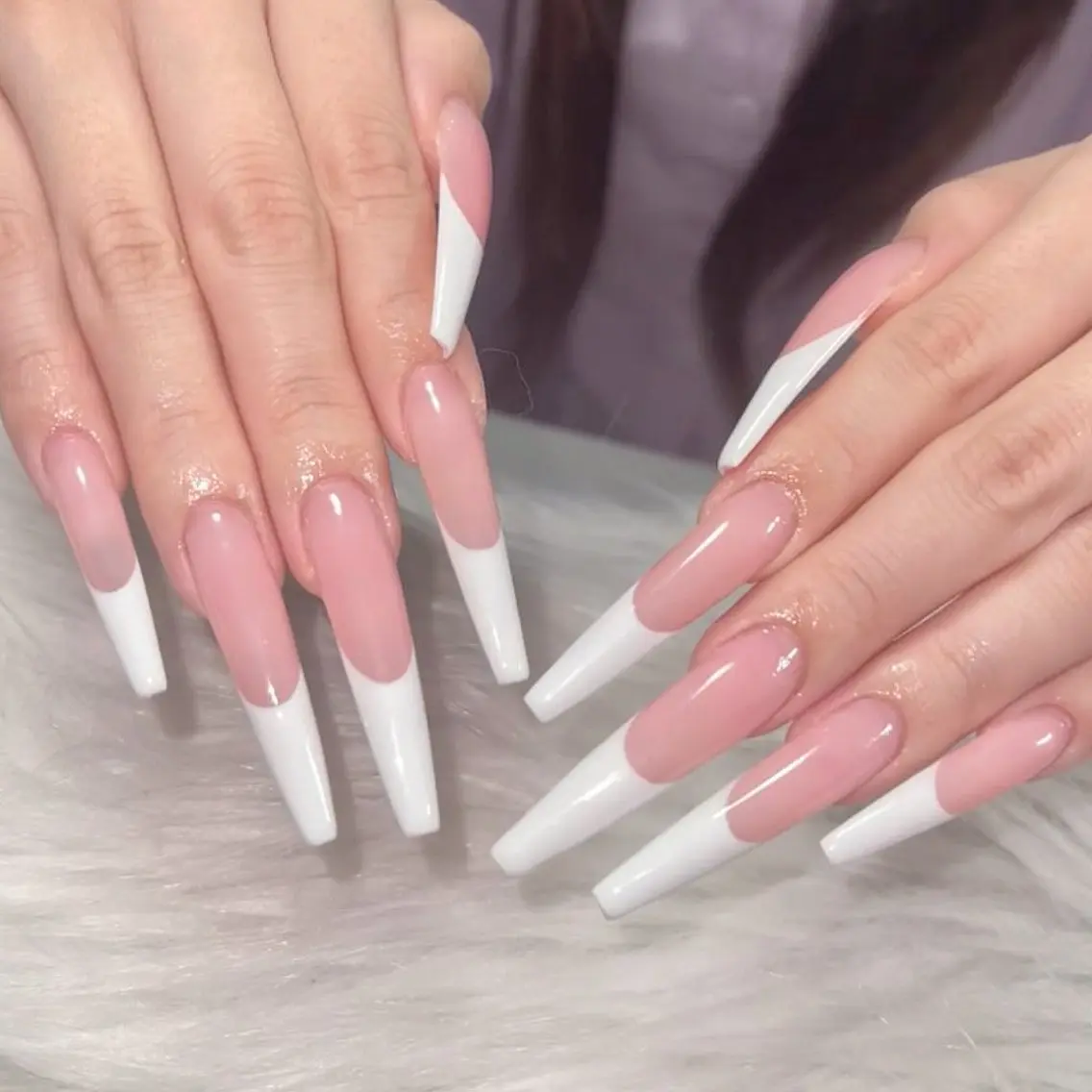 ネイル オーロラネイル クリアネイル 成人式 フラッシュネイル ジェルネイル ハンドネイル Amee Nail Salonのネイルデザイン