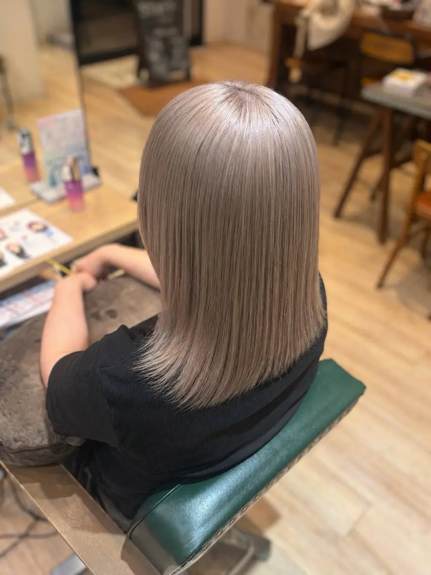 カラー 小野 羅夢のヘアスタイル