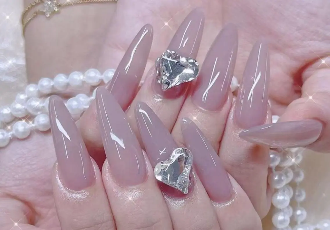 ネイル 🎀まゆ 🪽🐾のネイルデザイン