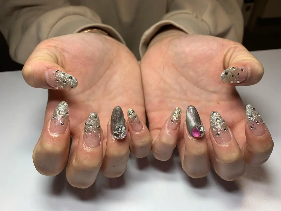 ネイル スカルプネイル ネイルチップ 松山 美由紀のネイルデザイン
