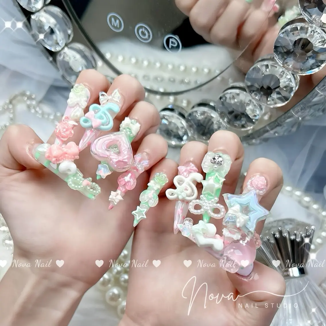 ネイル フラッシュネイル ジェルネイル 韓国ネイル マグネットネイル 持ち込み ハンドネイル ハンドケア Yumi chan Novaのネイルデザイン