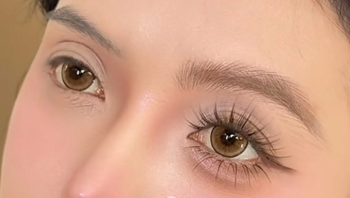 濃さ⚖️ナチュラル束感🪻（上80束下30束）360本😻360度目放大振り分け自由🦋ボリュームラシュ高持ちLED無料の写真