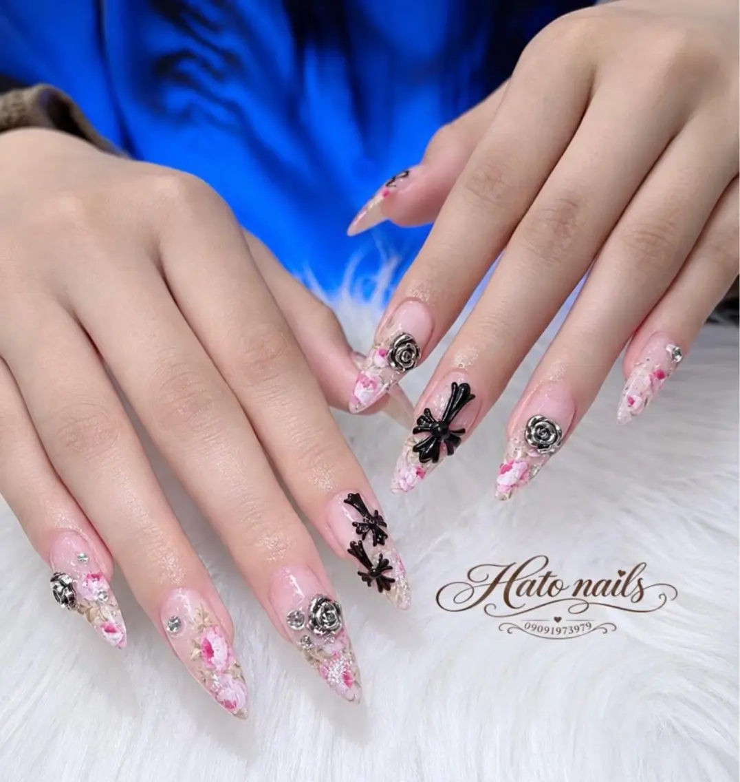 ロング ロング ハンドネイル Hato Nailsのネイルデザイン