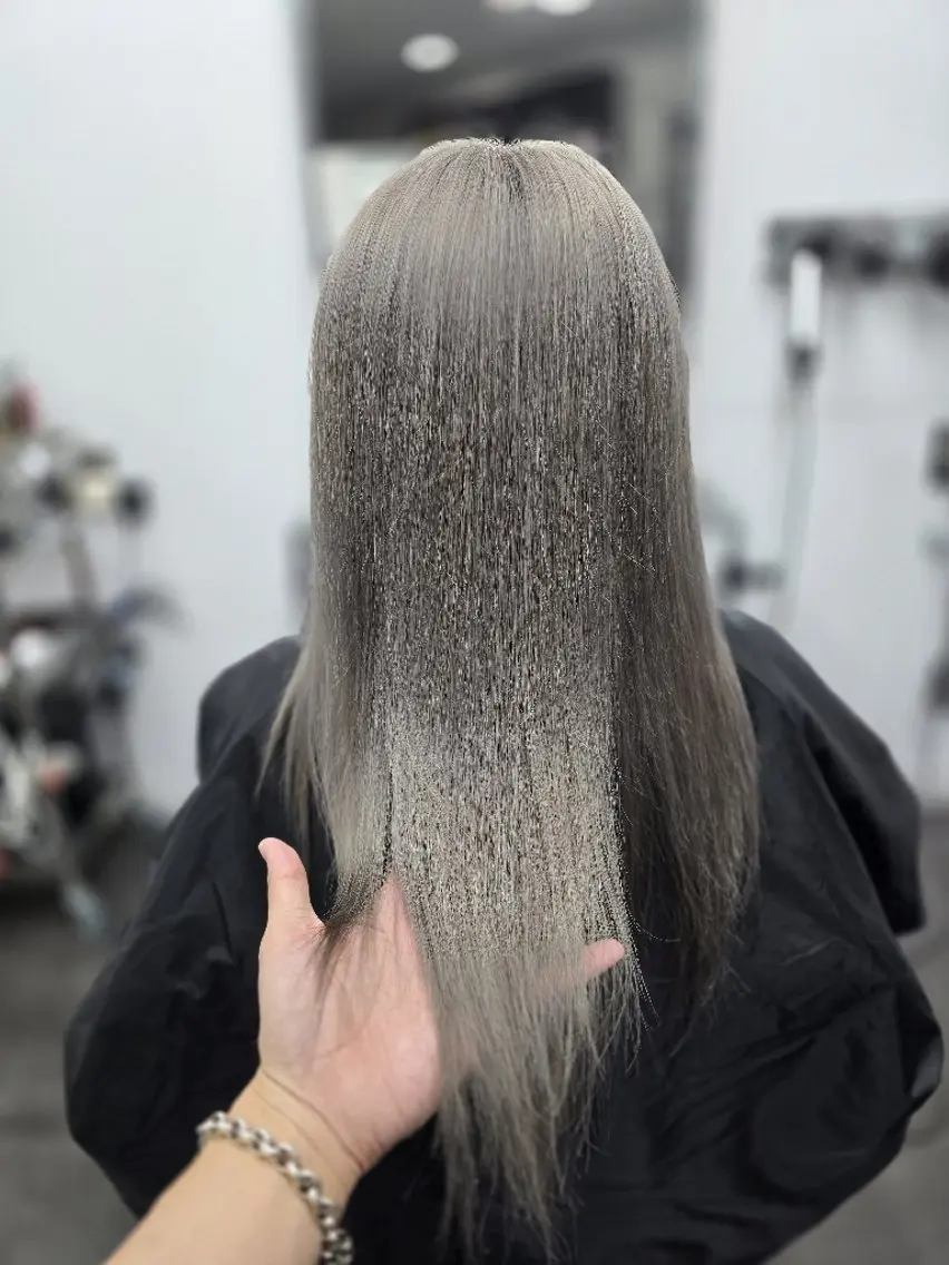 カラー ロング ヘアカラー トリートメント 平田 広大のヘアスタイル