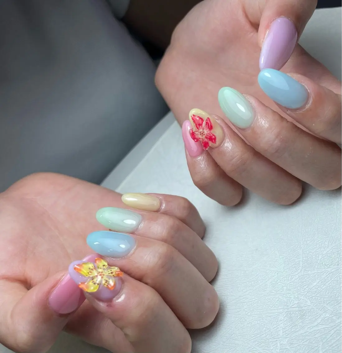 ネイル チークネイル フレンチネイル ジェルネイル ラメ(グリッター) ラメグラデーション MEO NAIL 中野 研修ネイリストのネイルデザイン