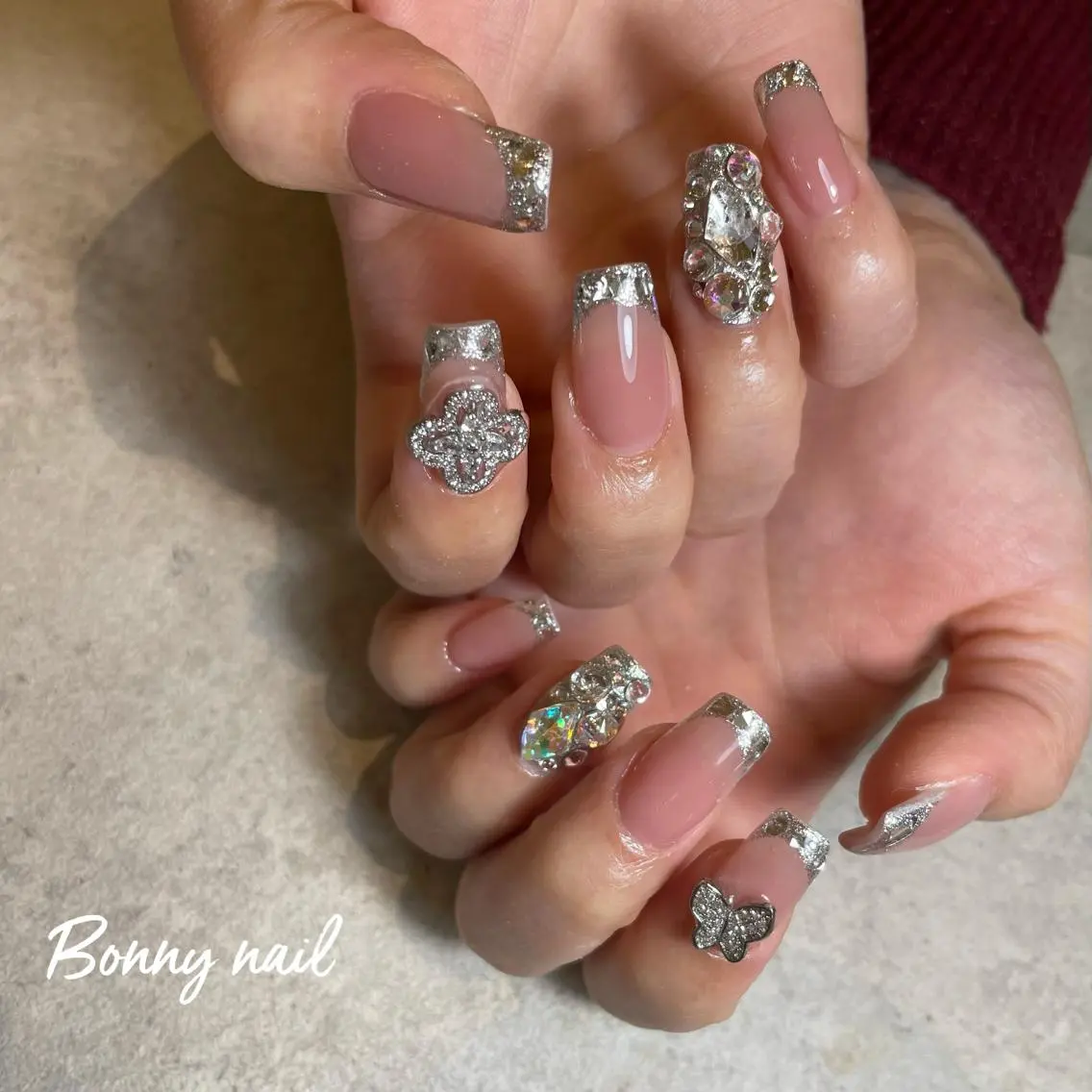 ネイル フレンチネイル ガラスフレンチ スカルプネイル BONNY NAIL 【えみか】のネイルデザイン