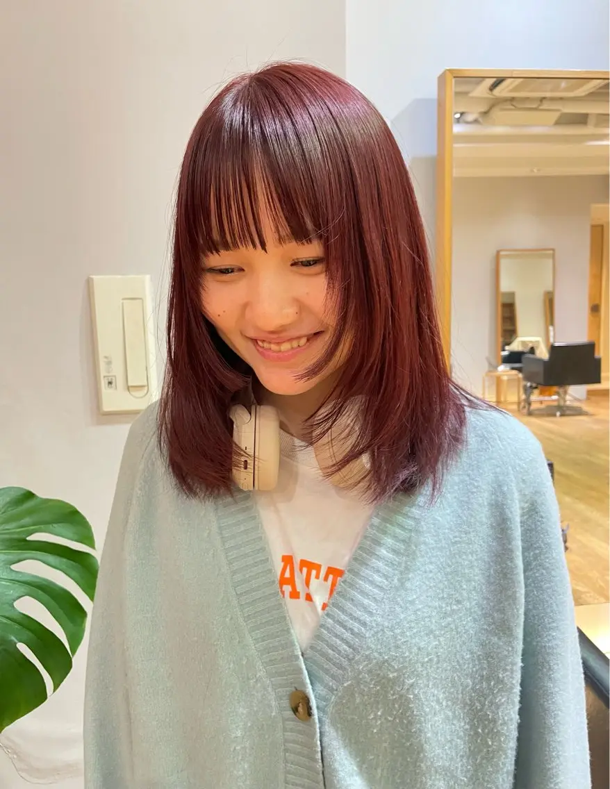 ミディアム カラー カット ヘアカラー 大橋 芽衣のヘアスタイル