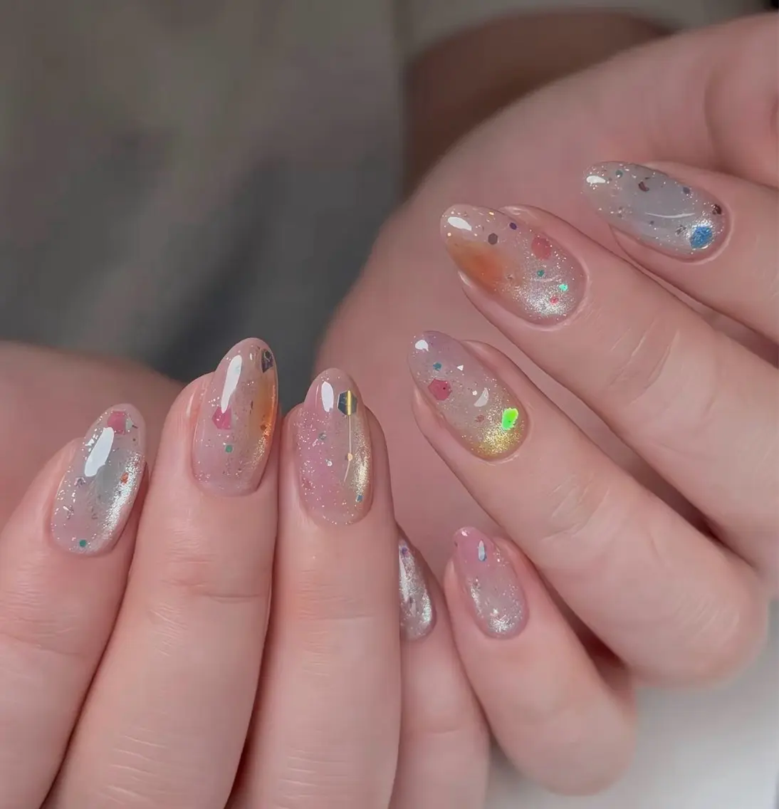 ネイル オーロラネイル フラッシュネイル フラワーネイル フレンチネイル キラキラネイル ハンドネイル 🌟LadyCoCo 🌟プロ ネイリストのネイルデザイン