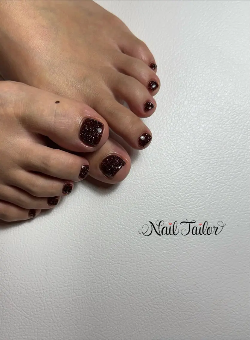 ネイル ブラウン フラッシュネイル フットネイル スクエアネイル フットネイル NailTailor ネイルテイラーのネイルデザイン