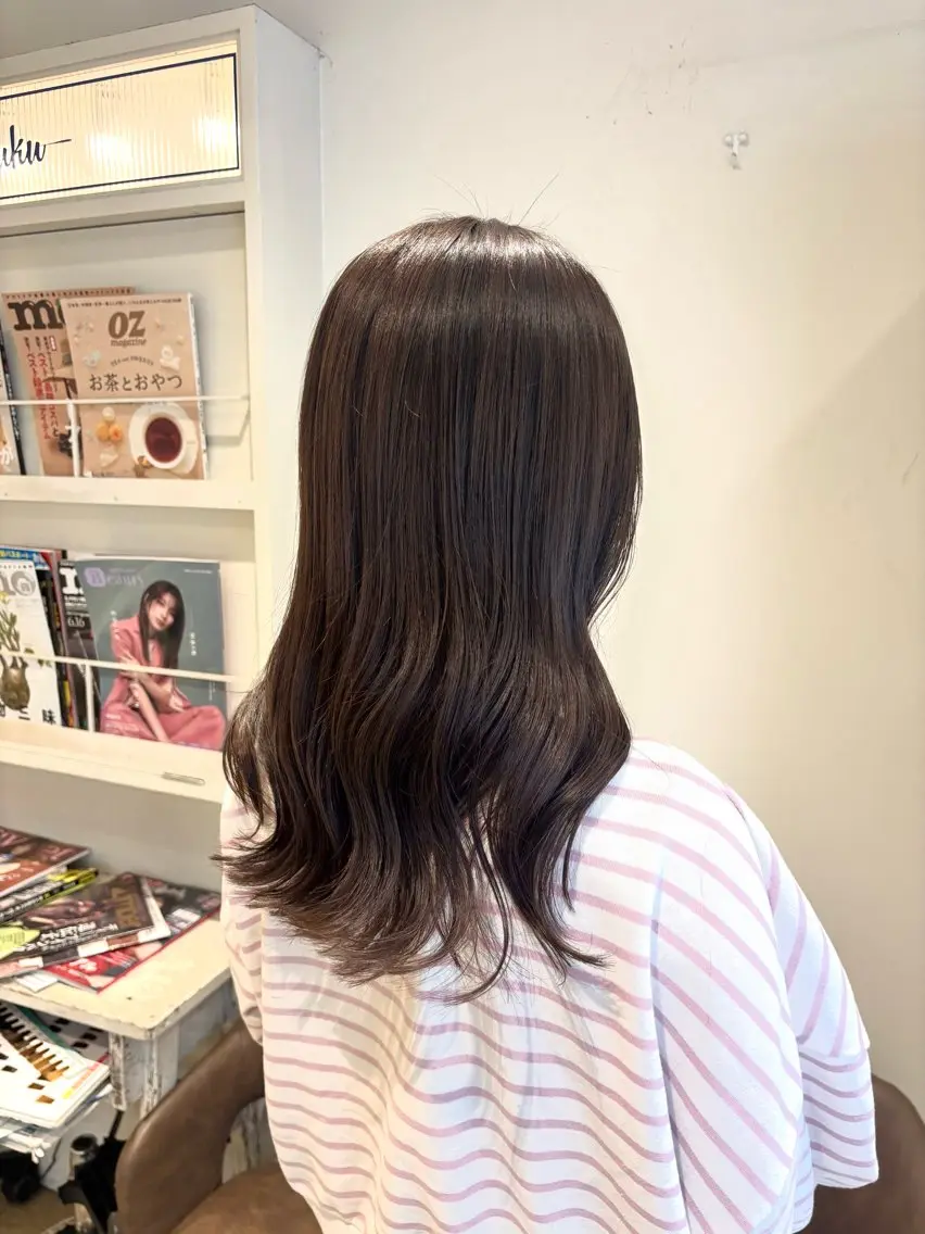 ミディアム カラー 透明感カラー カット ヘアカラー トリートメント EIGHT新宿 新井彩斗のヘアスタイル