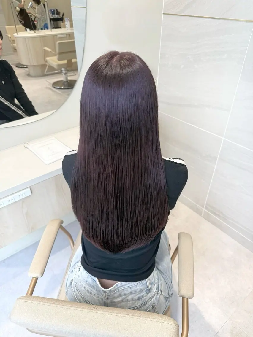 ロング カラー ボルドーカラー イルミナカラー 髪質改善 トリートメント 透明感カラー🌿 グレージュ🐺陽介のヘアスタイル