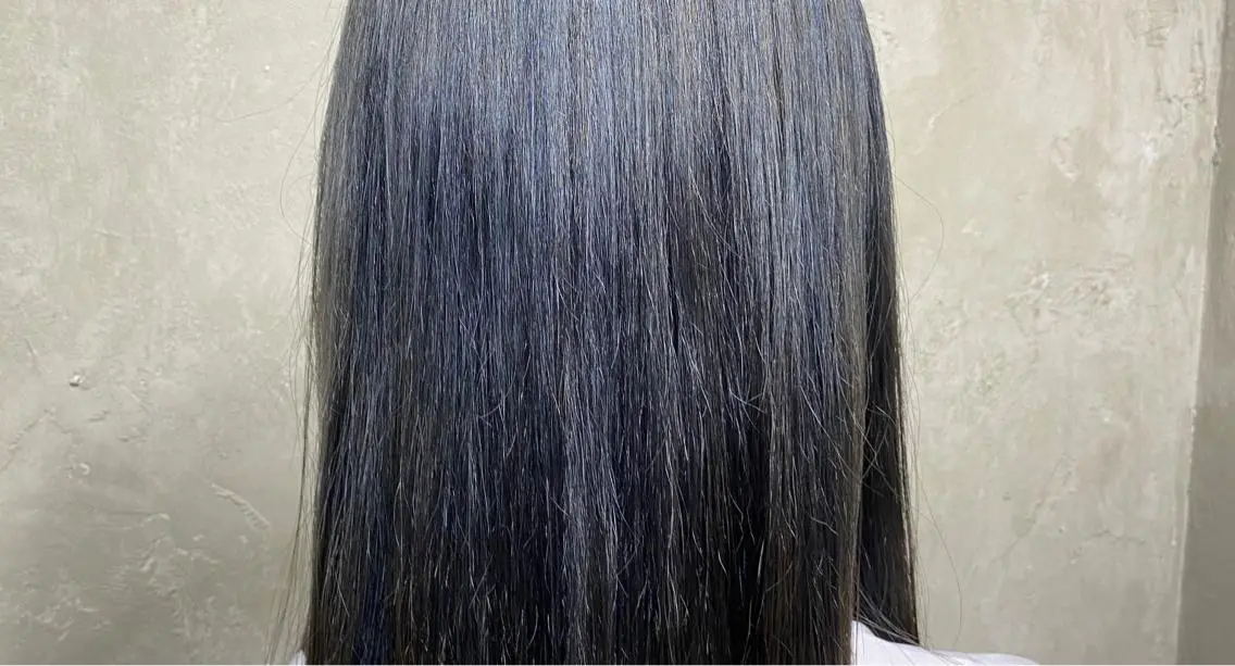 ロング カラー ブルーカラー ヘアカラー ハイトーンカラー 🦋yuri🦋のヘアスタイル