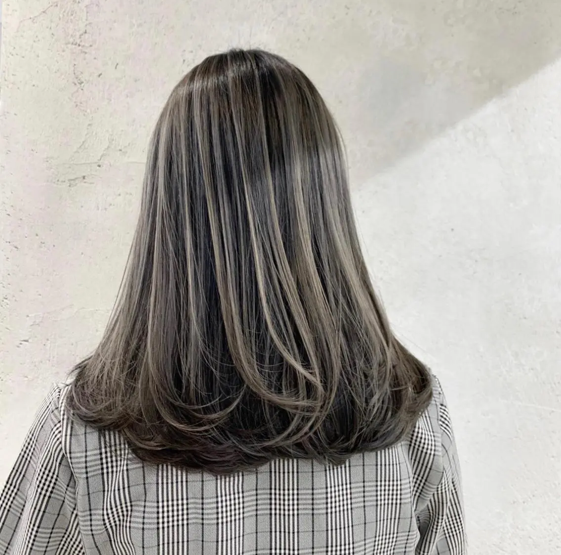 ミディアム カラー ヘアカラー トリートメント 髪質改善/縮毛矯正 レイヤー/松川匠のヘアスタイル