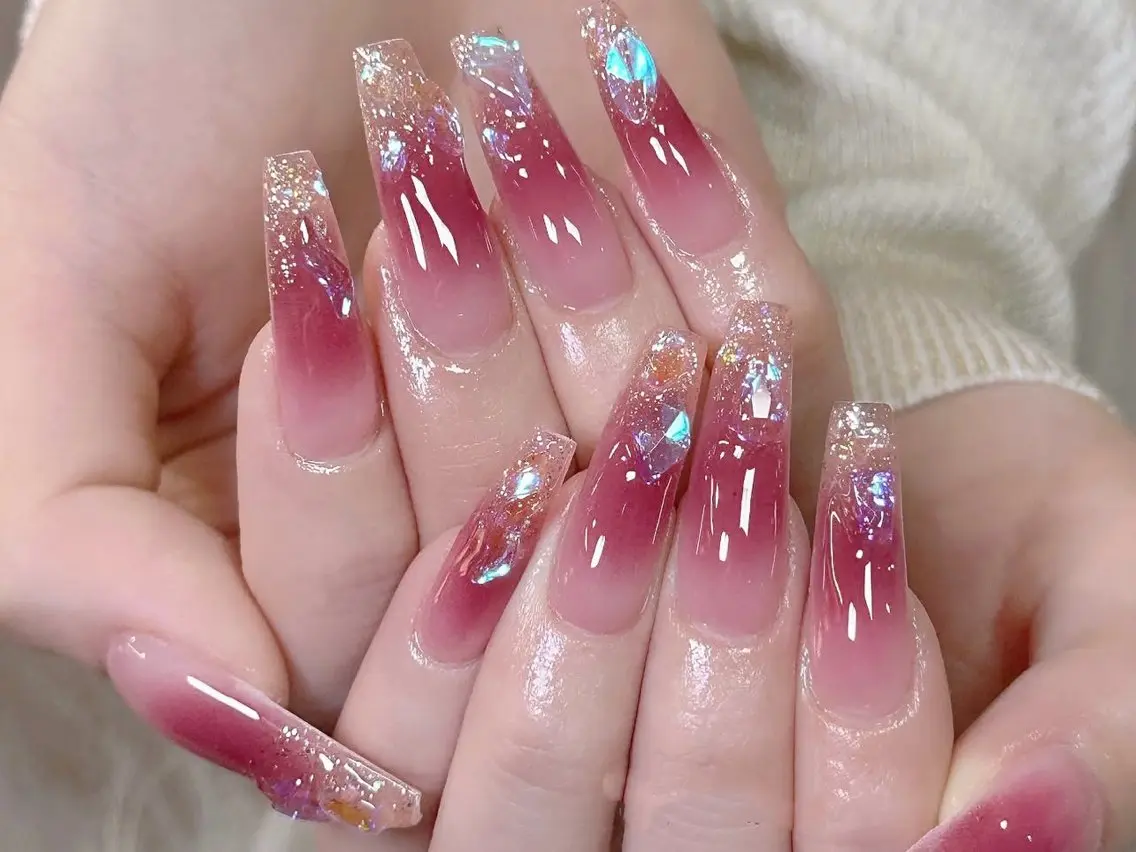 メンズ ネイル アートネイル フレンチネイル ジェルネイル キラキラネイル パラジェル ハンドネイル Bloom スカルプ専門店のネイルデザイン