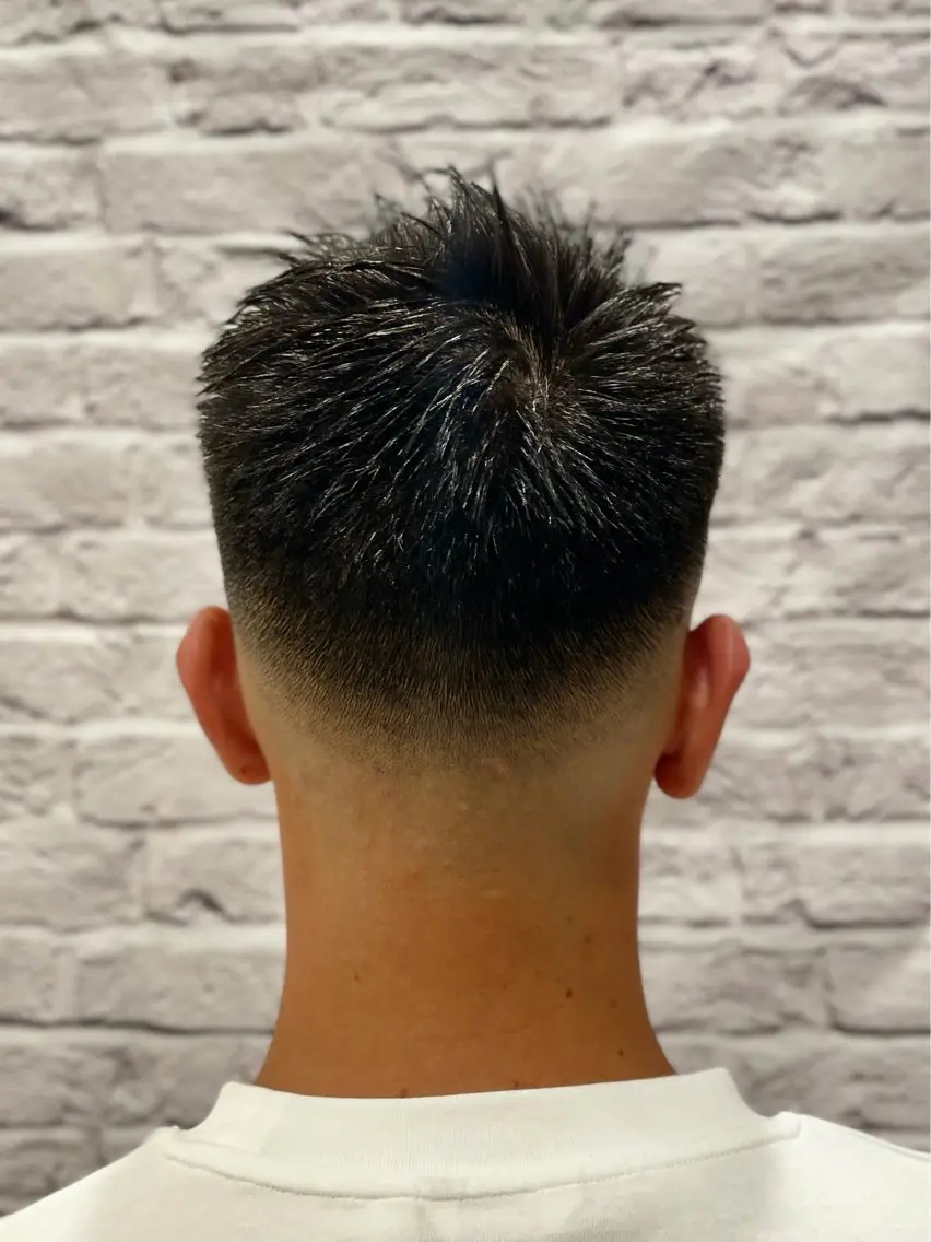 ショート メンズ 新崎 彩翔のヘアスタイル
