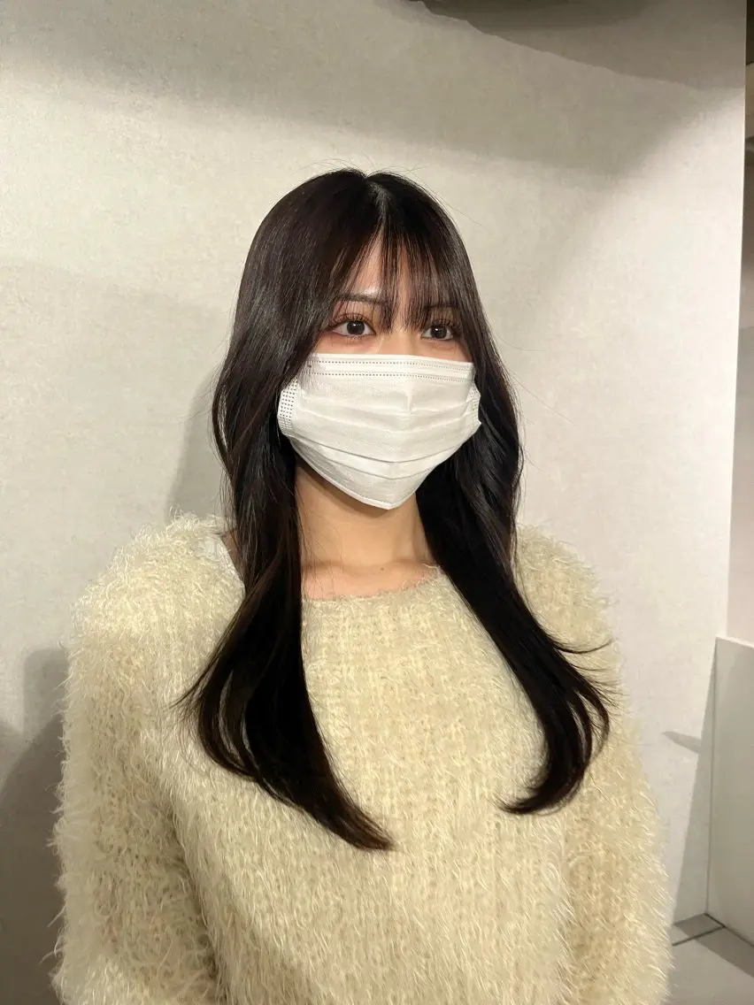 ロング カラー ブラウンカラー ココアブラウン レイヤーカット anon Loemのヘアスタイル