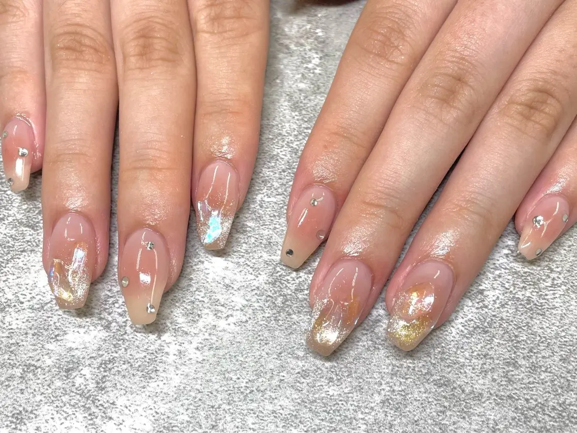 ネイル チークネイル Nailsalon Puttiのネイルデザイン